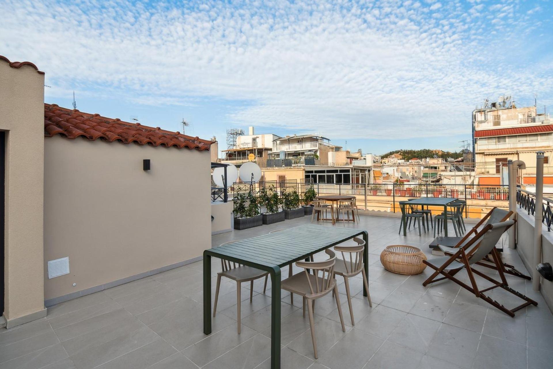 Limehome Athens Solonos City Center Extérieur photo