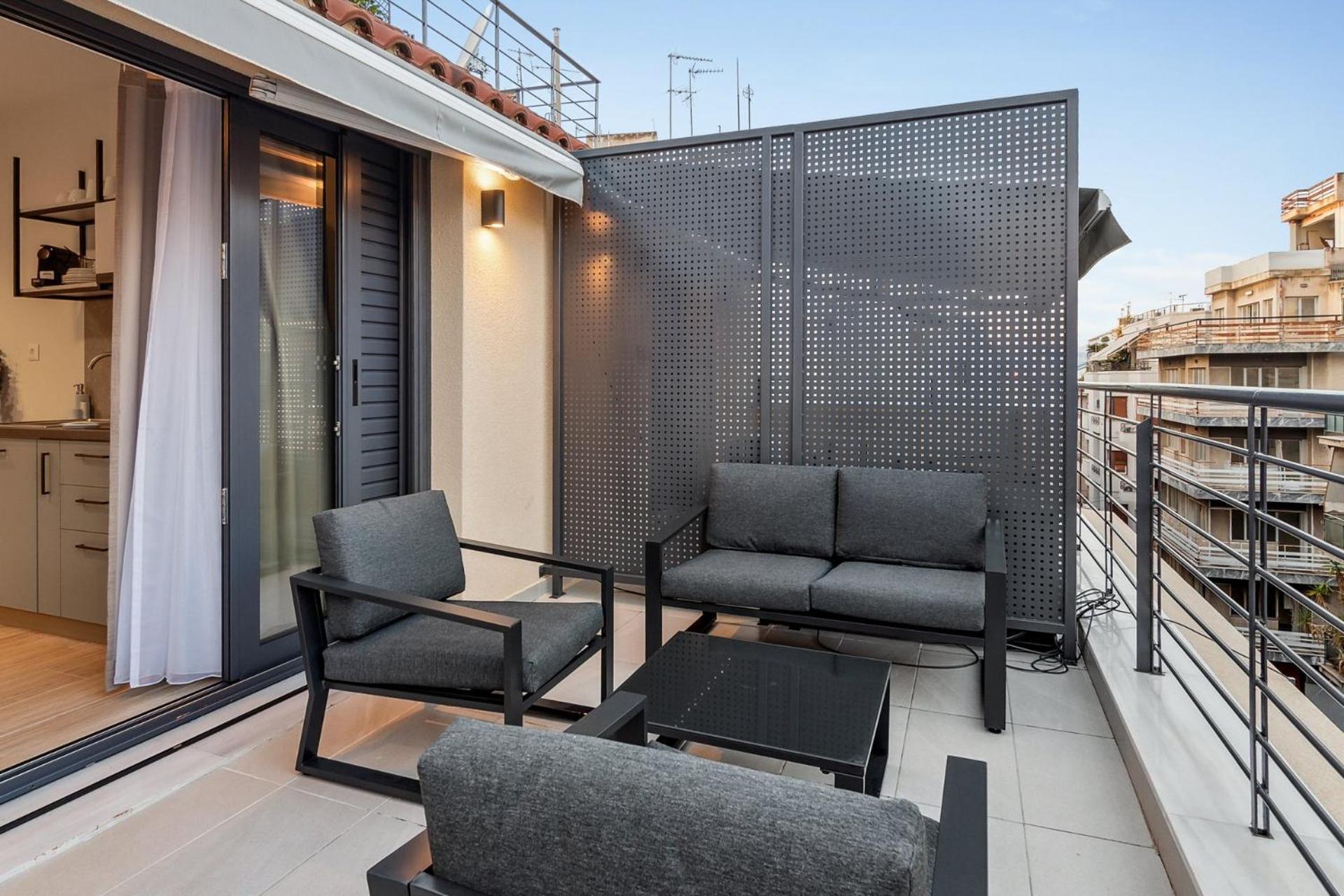 Limehome Athens Solonos City Center Extérieur photo