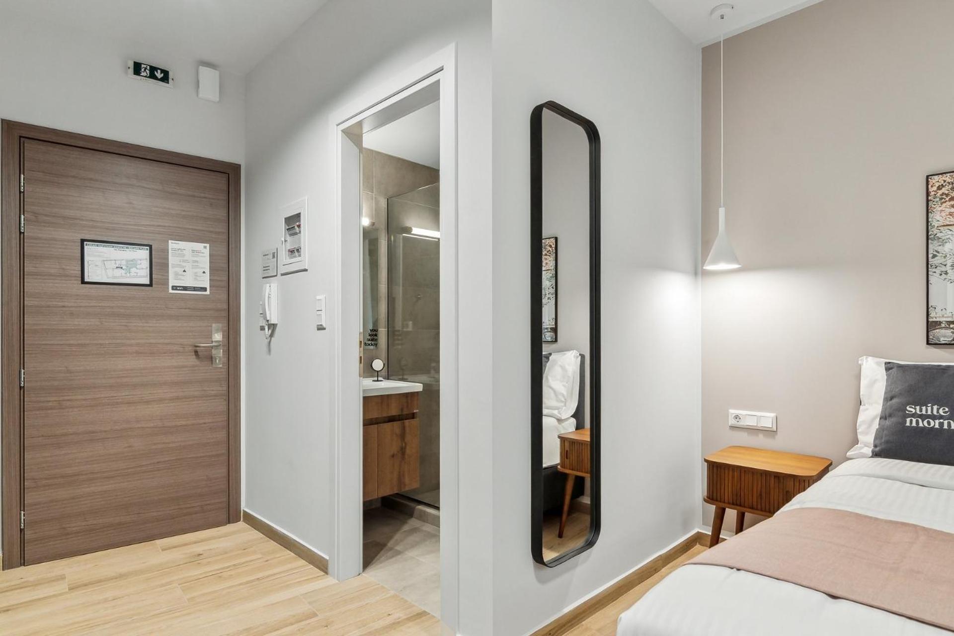 Limehome Athens Solonos City Center Extérieur photo