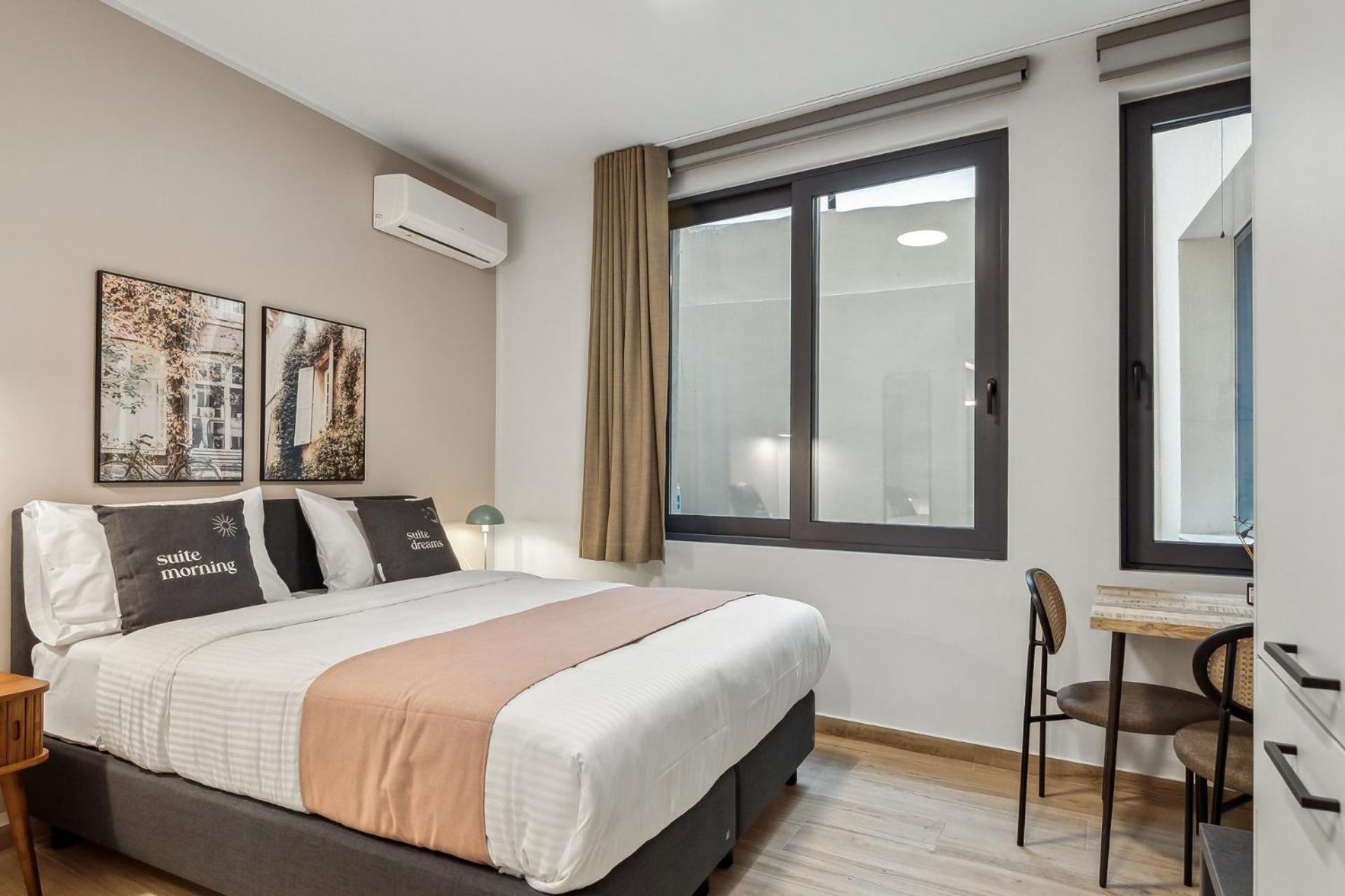 Limehome Athens Solonos City Center Extérieur photo