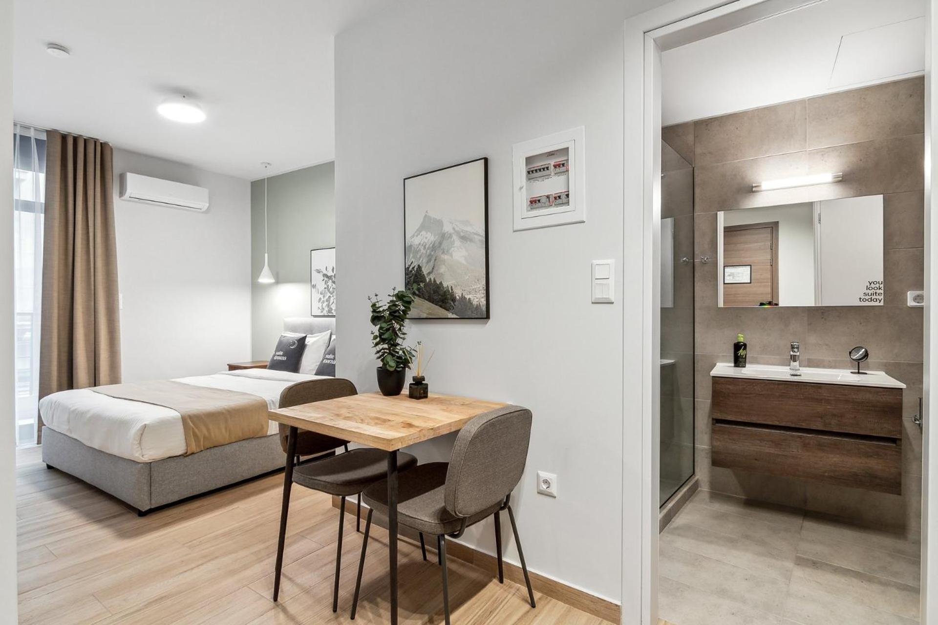 Limehome Athens Solonos City Center Extérieur photo