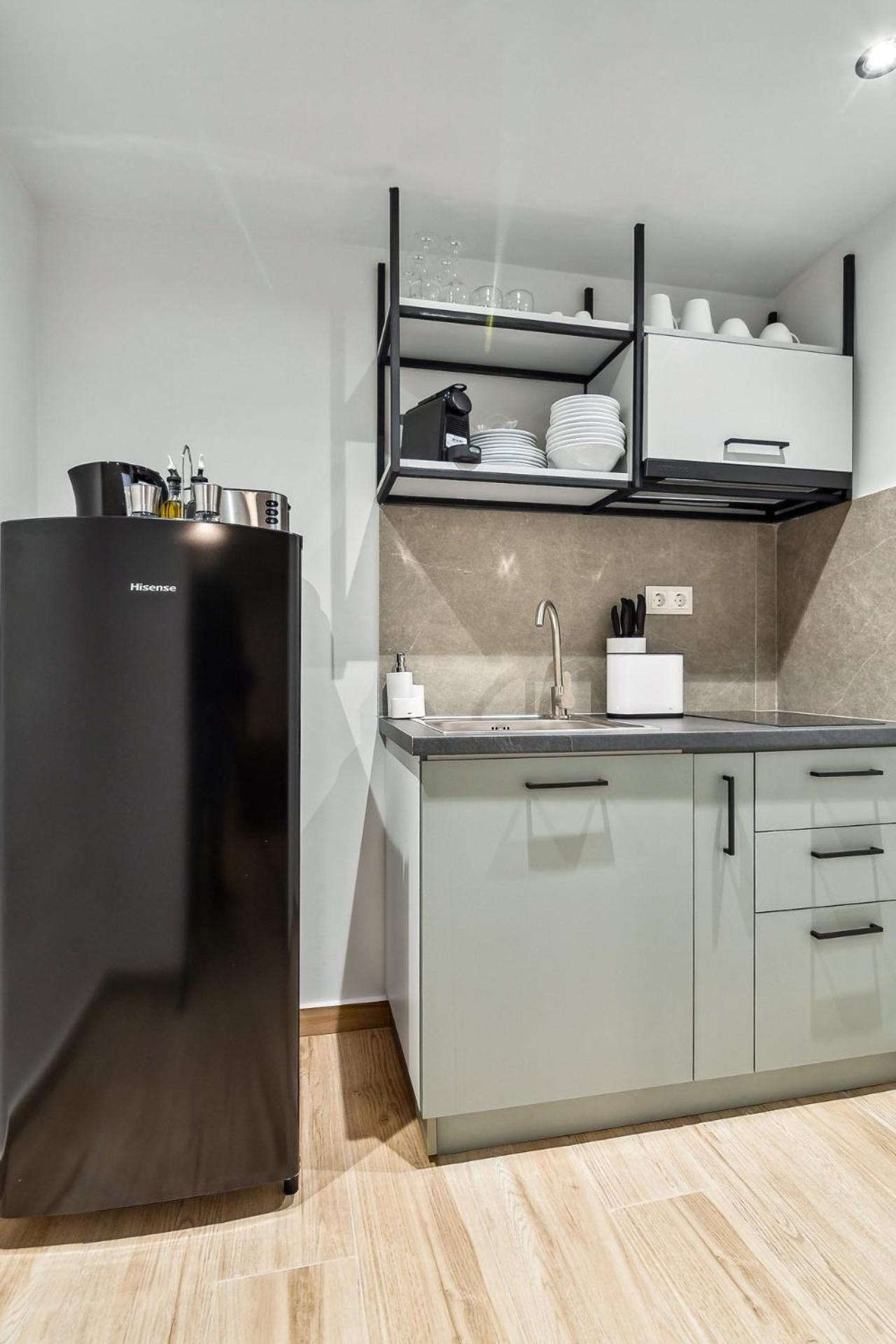 Limehome Athens Solonos City Center Extérieur photo