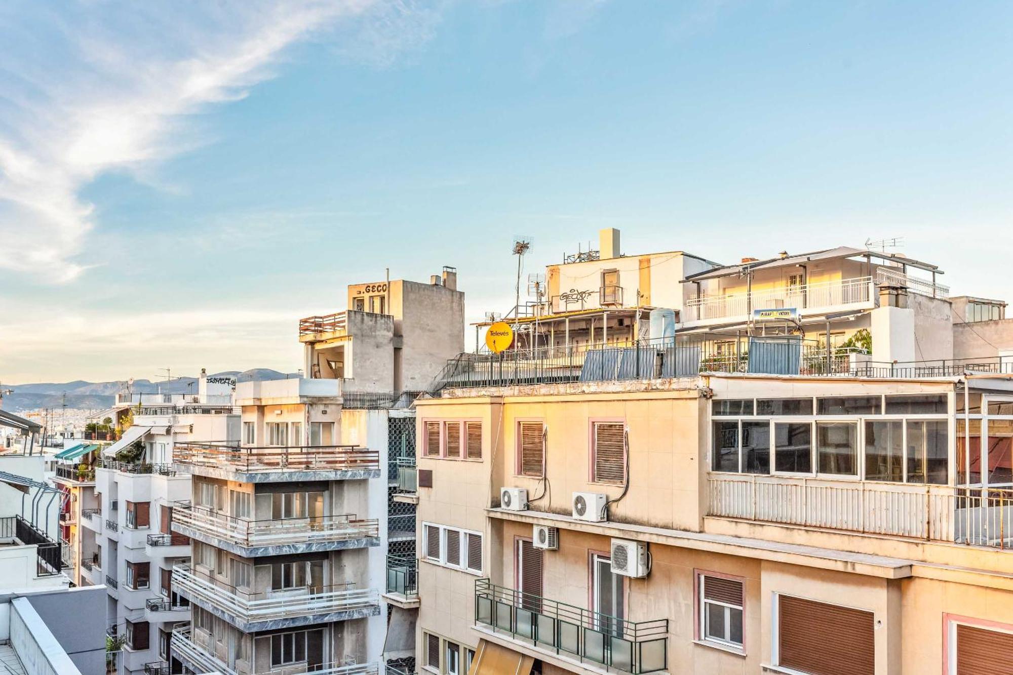 Limehome Athens Solonos City Center Extérieur photo